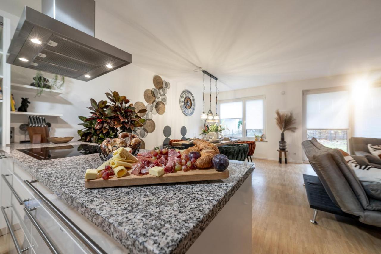 Apartamento Alpenflair / Luxury / 100Qm / Work / Travel / Netflix Penzberg Exterior foto